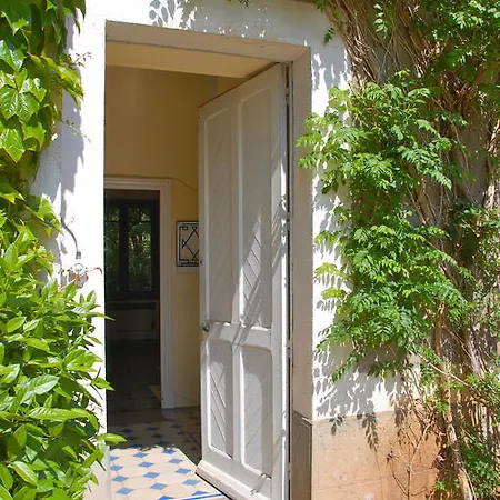 Bed & Breakfast Domaine Le Peyrou Luzech