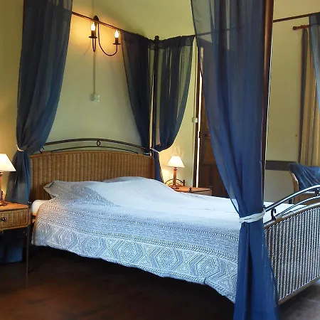 Domaine Le Peyrou Bed & Breakfast 3*