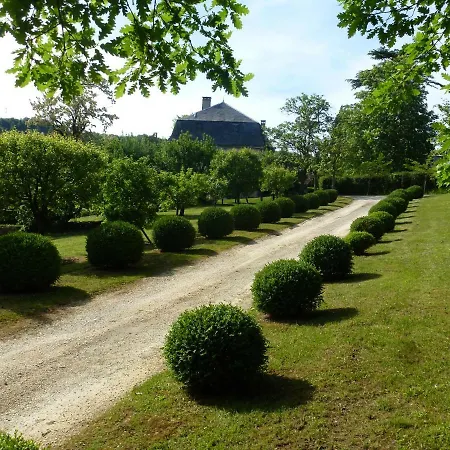 Domaine Le Peyrou Bed & Breakfast