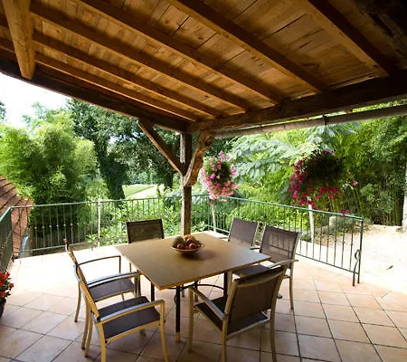 Bed & Breakfast Domaine Le Peyrou