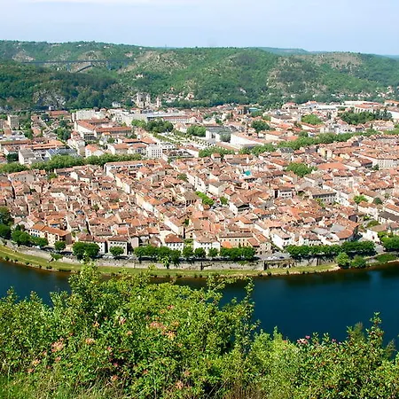 Bed & Breakfast Domaine Le Peyrou Luzech
